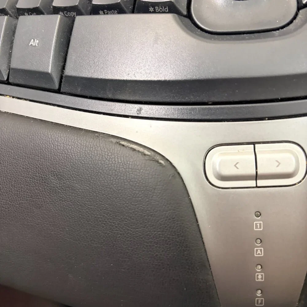 2018 Microsoft Natural Ergonomic Keyboard 4000 v1.0 AS-IS TESTED -Riser Included